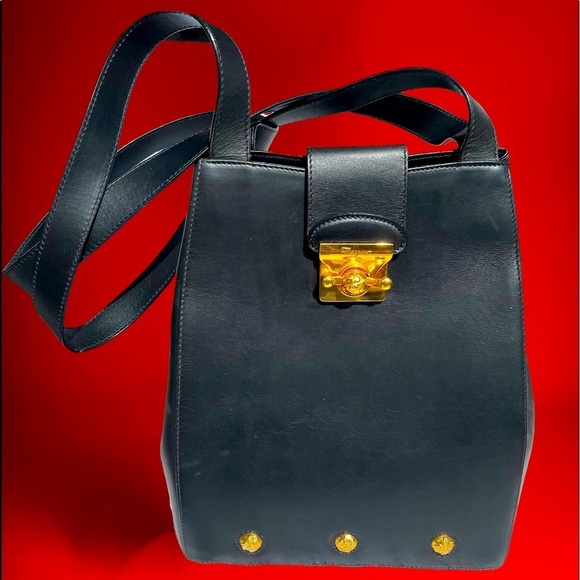 Salvatore Ferragamo Handbags - Gorgeous black Ferragamo Calfskin
